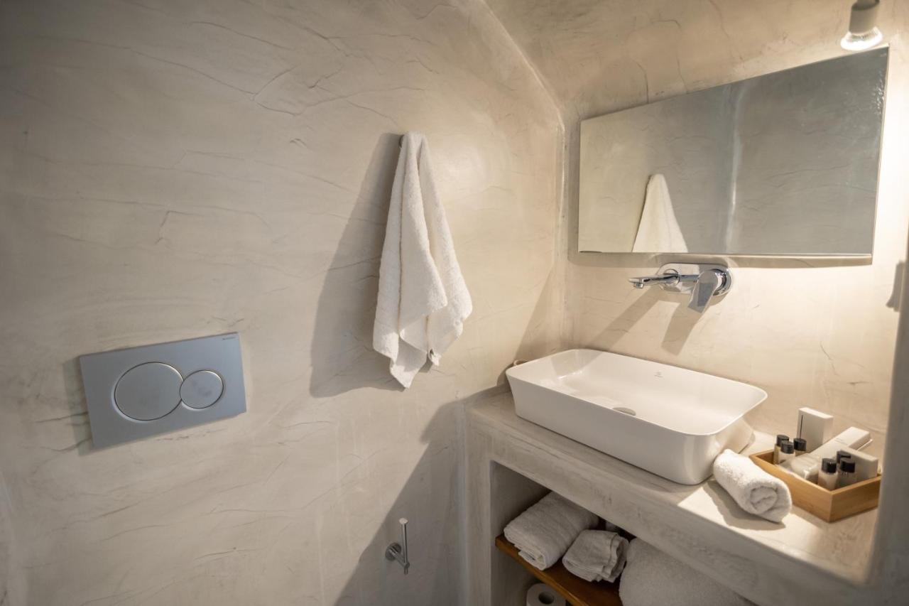 Апартаменты Andreas Hospitality Тира Экстерьер фото