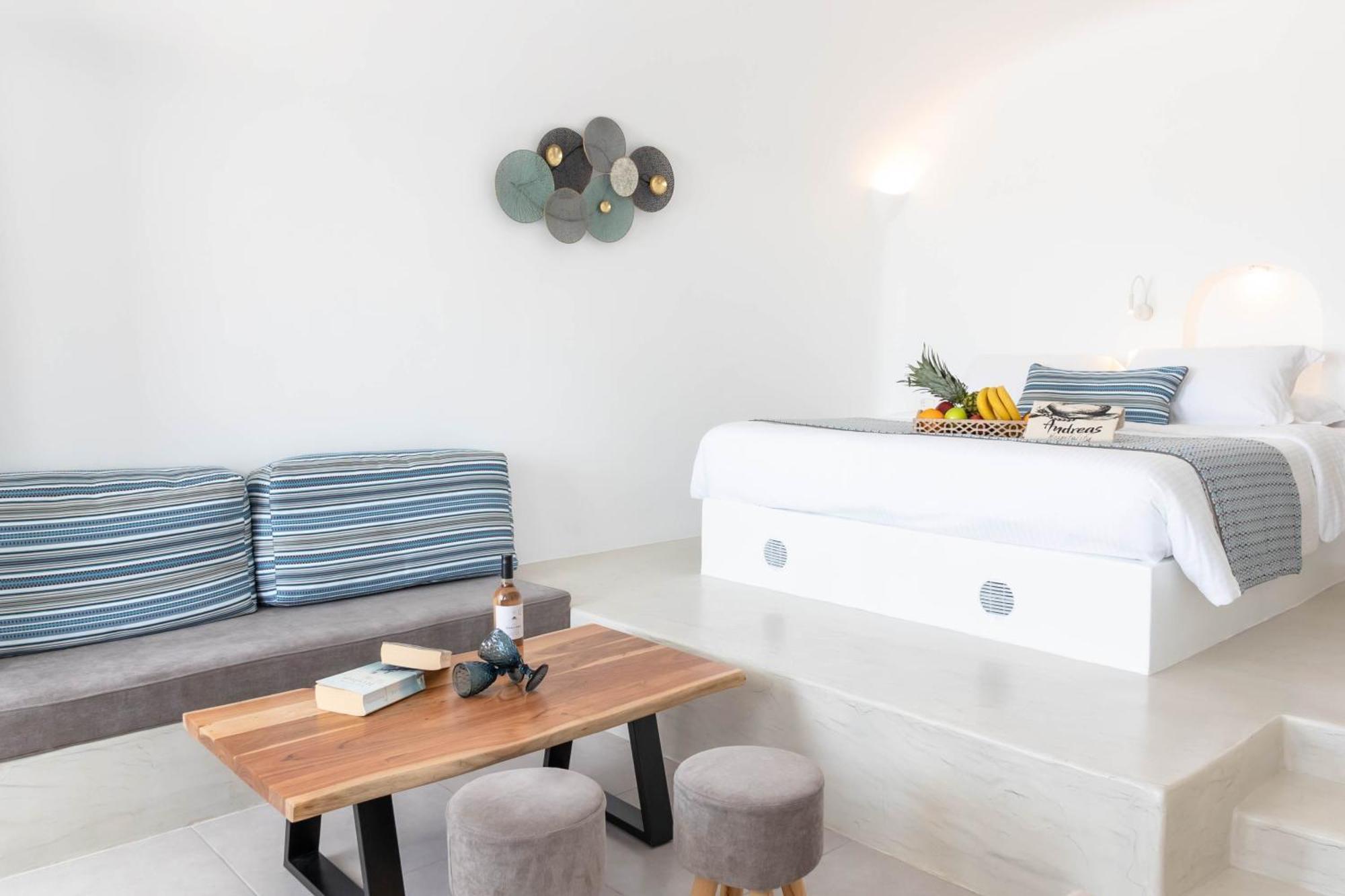 Апартаменты Andreas Hospitality Тира Экстерьер фото